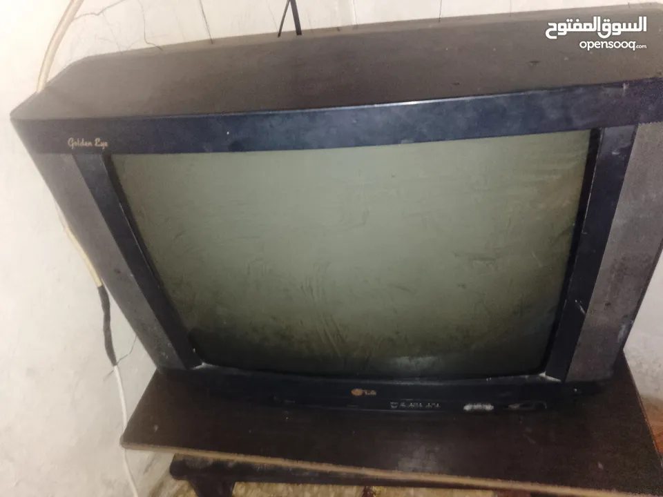 تلفزيون عادي 48 انش نضيف غير مصلح نوع LG معه رسيفر جديد كرتونتو موجوده مع ريموند لرسيفر