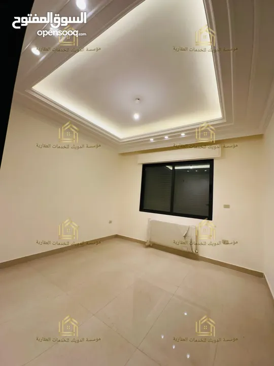 شقة فاخرة - لم تسكن - تشطيبات سوبر ديلوكس - 4نوم 2ماستر - 216م - بإطلالــــه مميزة