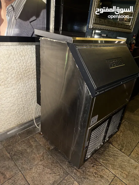 ice maker مكينه ثاج صناعي 120 كيلو يومي