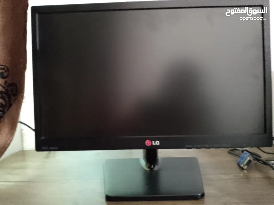 شاشة LG 60  شبه جديده مع محول مجانا