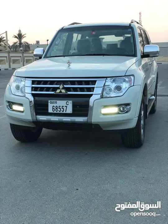 مستوبيشي باجيرو Mitsubishi Pajero