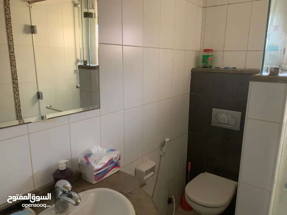 ستوديو للبيع بحالة ممتازة