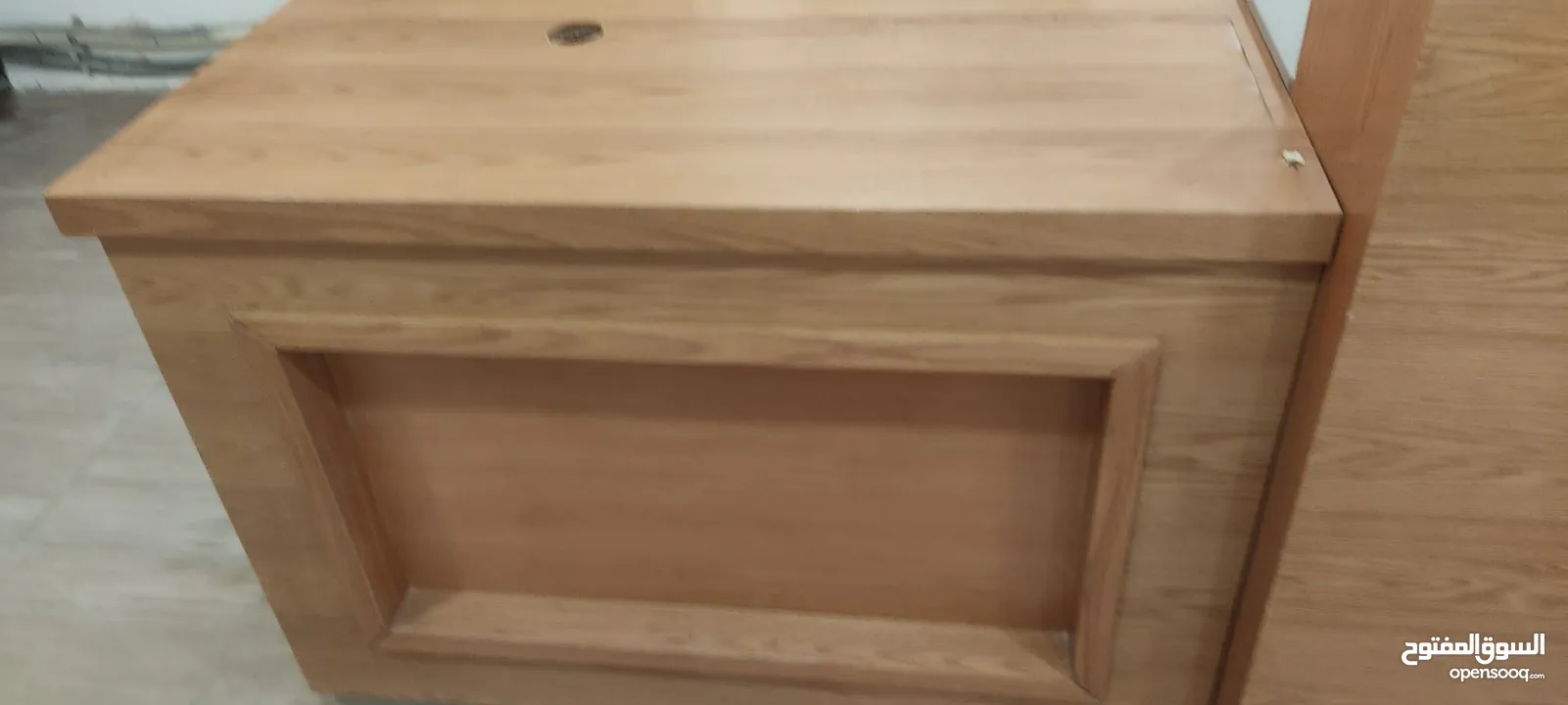 كاونتر خشب للمطاعم والمقاهي