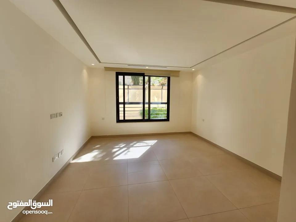 شقة نصف مفروشة للإيجار بين الدوار الرابع و الخامس - ref : 14597