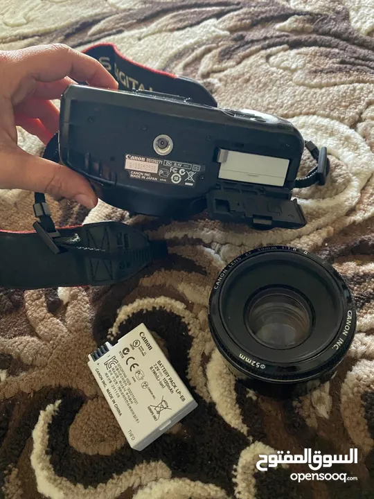 للبيع كاميرا Canon Rebel T2i بحالة جيدة