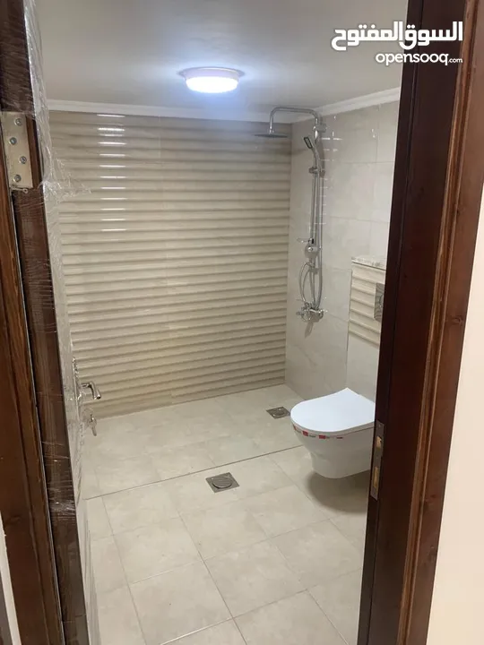 شقة طابو للبيع كاش فقط، نابلس المخفية قرب سوبر ماركت مطاوع عمارة المحسن الطابق الثاني ويوجد مصعد ووا