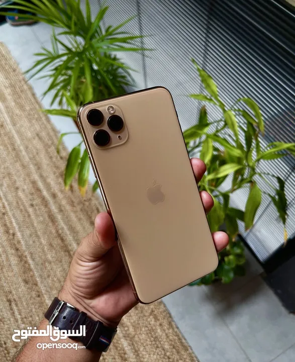 iPhone 11Pro Max بالكرتونة