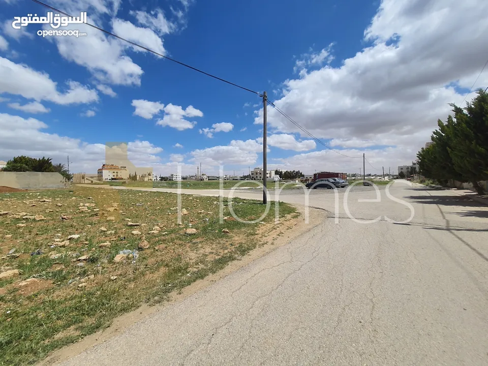 ارض للبيع في الطنيب تصلح لبناء فيلا بمساحة ارض 885م