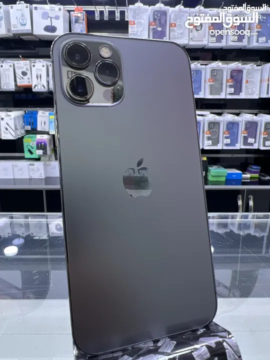 آيفون 12 برو