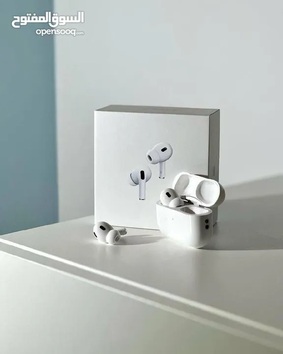 ايربودز برو 2 الجديدة, سماعات الأذن المنتظرة AirPods Pro 2 مختومة من شركة آبل.