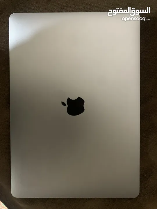 Macbook air 2020 core i3