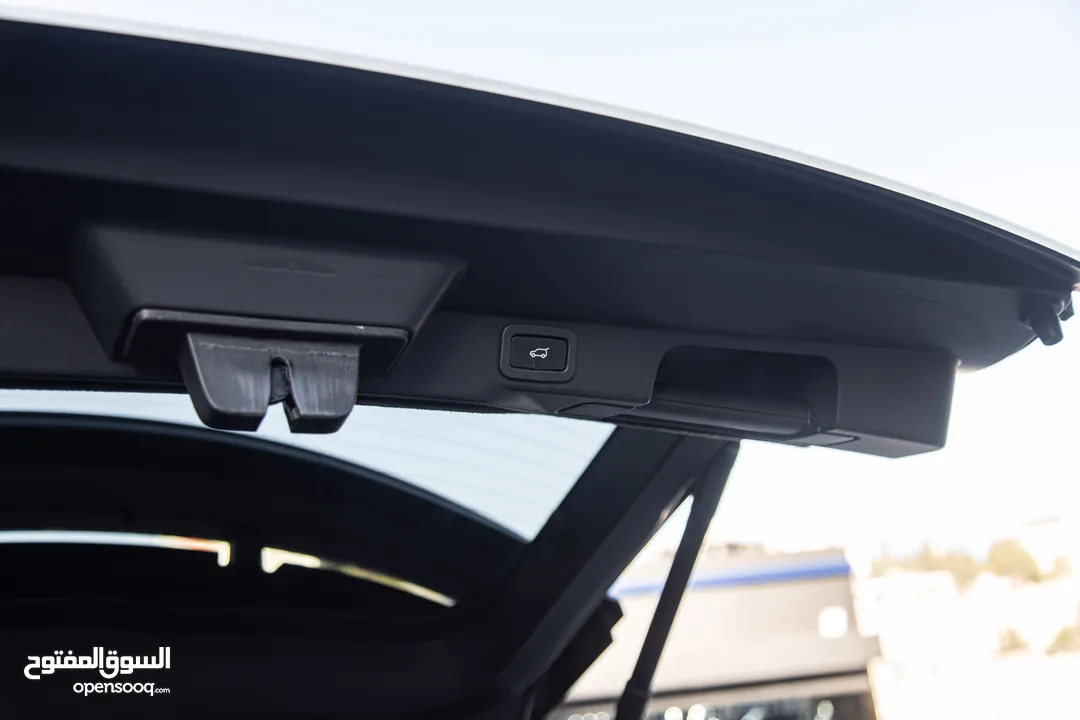 Range Rover Sport 2020 Hse Plug in hybrid Black Edition   يمكن التمويل بالتعاون مع المؤسسات المعتمدة