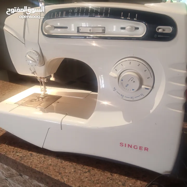 ماكينة خياطة سنجر برازيلية بحالة الوكالة