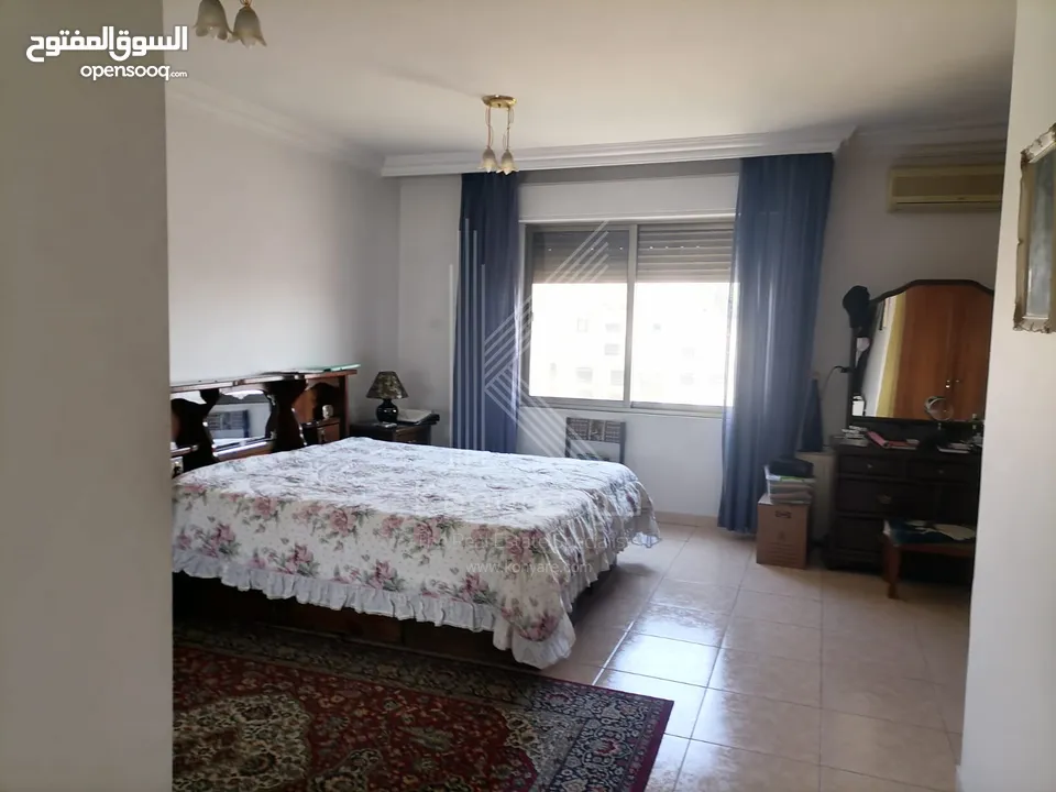 شقة مميزة للبيع في دير غبار