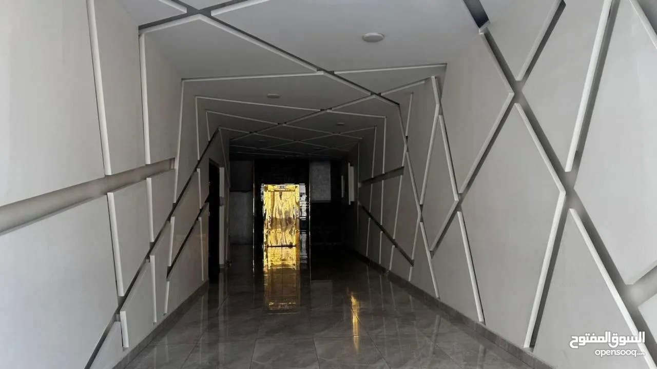 مجمع تجاري يقع مقابل صرح الشهيد للبيع  ( Property 43296 )-174990675