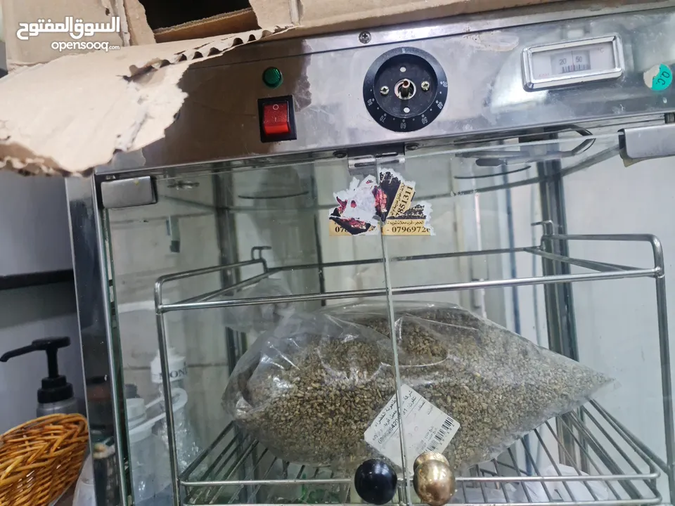 مطعم للبيع يعمل بشكل ممتاز جدا