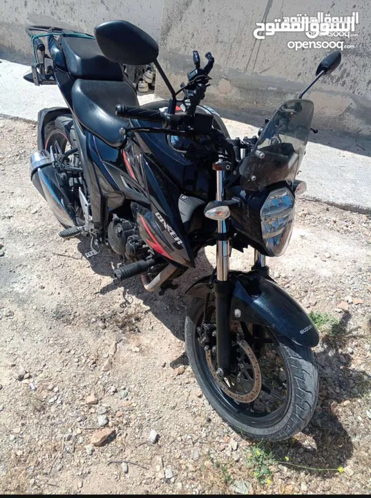 دراجة جيكسر 150سسي ستريت