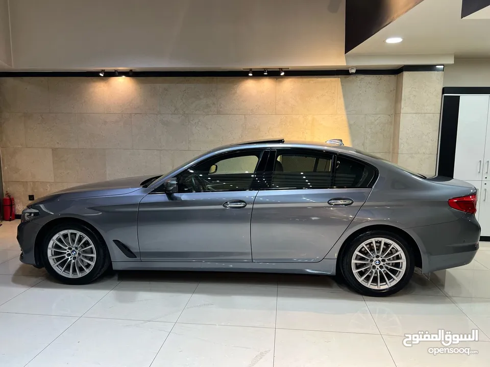 BMW 530i 2017 وارد شركه ابو خضر مالك اول فحص كامل بحاله الوكاله