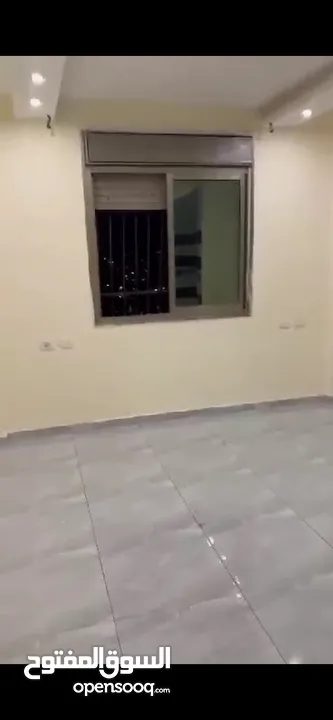 شقة تشطيب ديلوكس للبيع بسعر مغري جداً