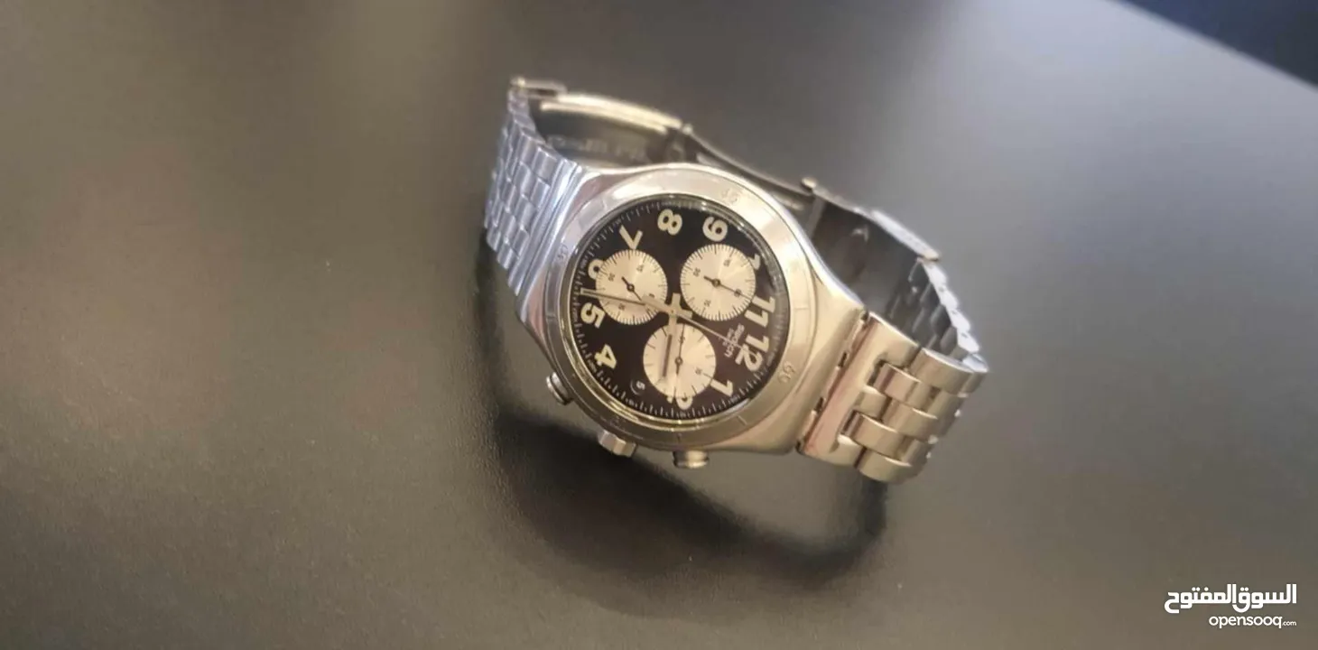 ساعة سواتش مميزة Chronograph