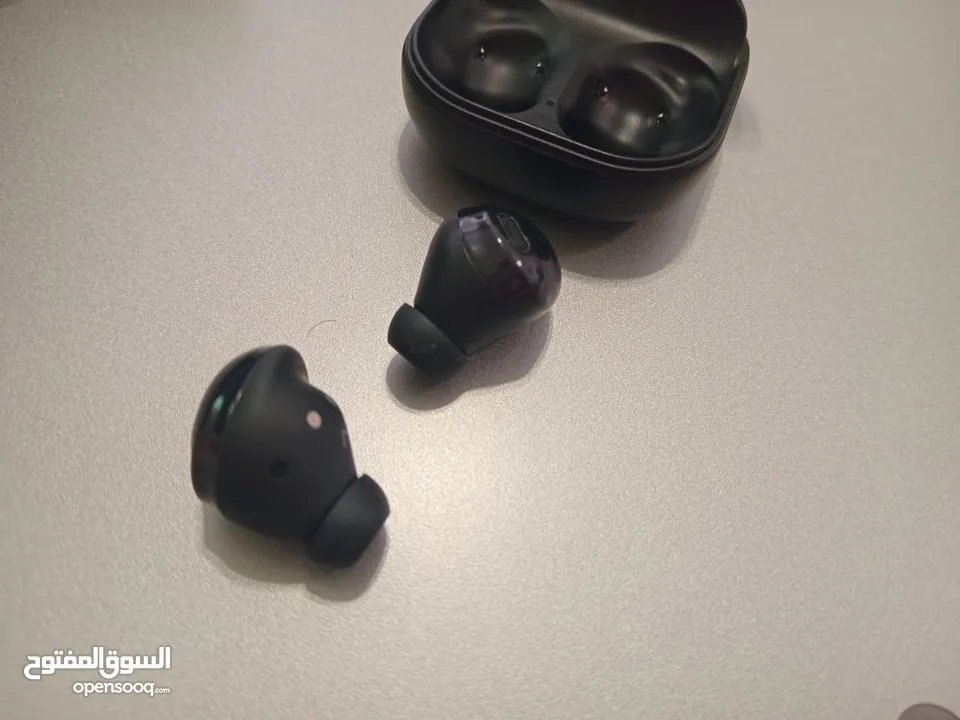 سماعة سامسونغ Galaxy Buds Pro بحالة ممتازة جدا