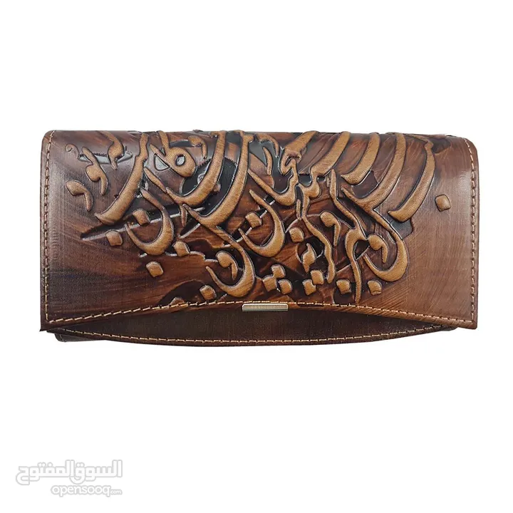 حقيبة يد نسائية من الجلد الطبيعي Women's Handbag Made of Natural Leather