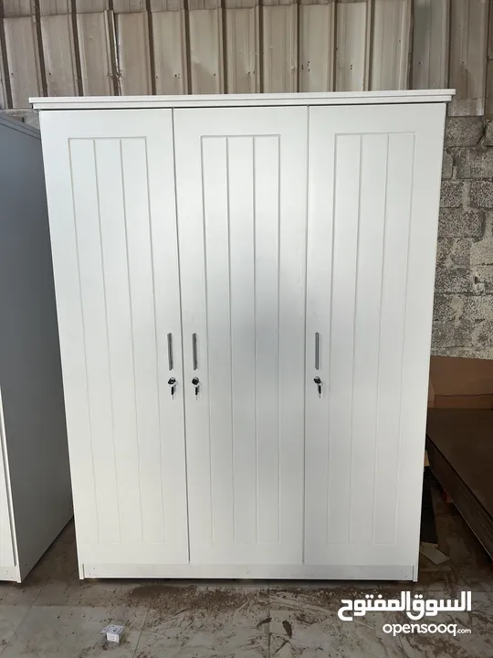 3 Door Cupboard.(150*200*50)