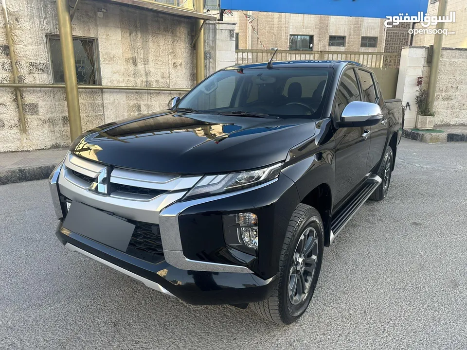 ميتسوبيشي L200 سبورتيرو موديل 2022 أعلى صنف مع ديفلوك للبيع