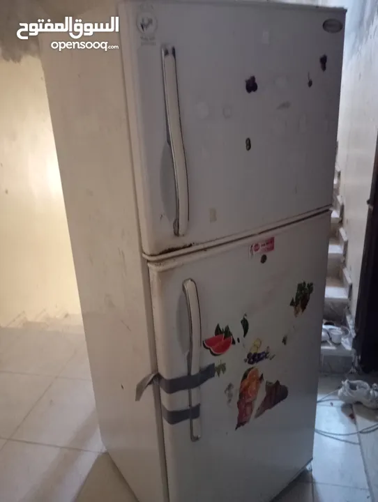 ثلاجه للبيع