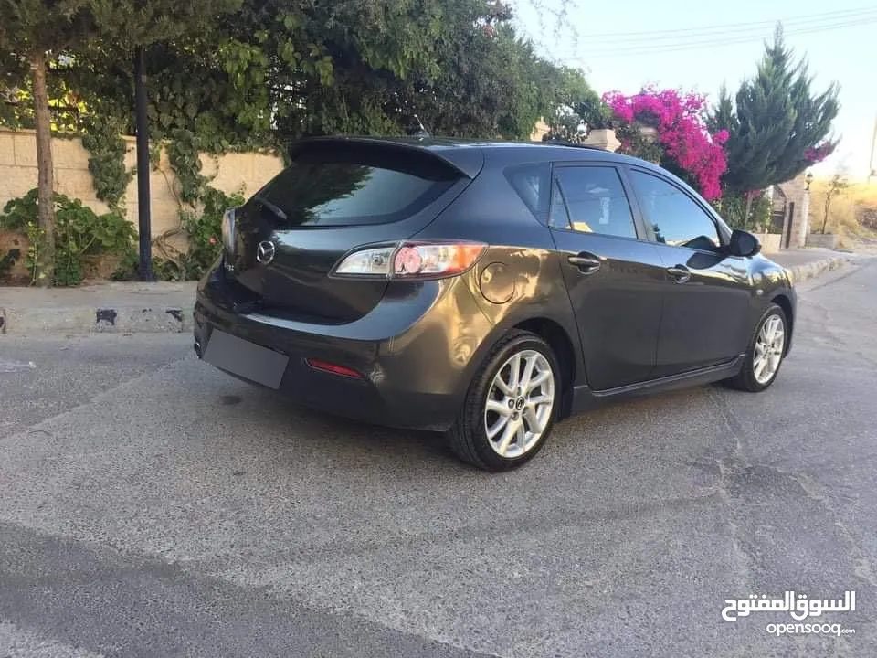 مازدا زوم 3 2014 هاتشباك فحص كامل فل كامل توب نظافة دهان جديد سعر 8600 قابل للتفاوض