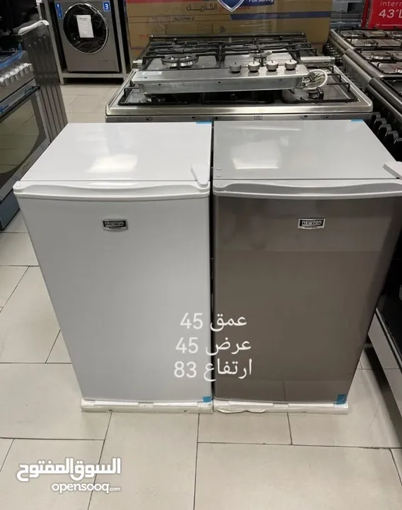 ثلاجه مكتبيه 90 لتر مع فريزر توفير طاقة و قفل الوان ابيض سلفر اسود  شامل توصيل