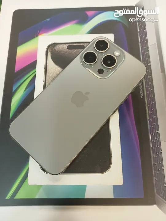 iphone 15 pro 256 GB بطاريه 99%  وارد شرق اوسط ( كفاله مطووله)