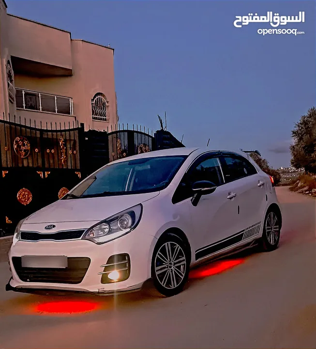 Kiaبرايد 2016