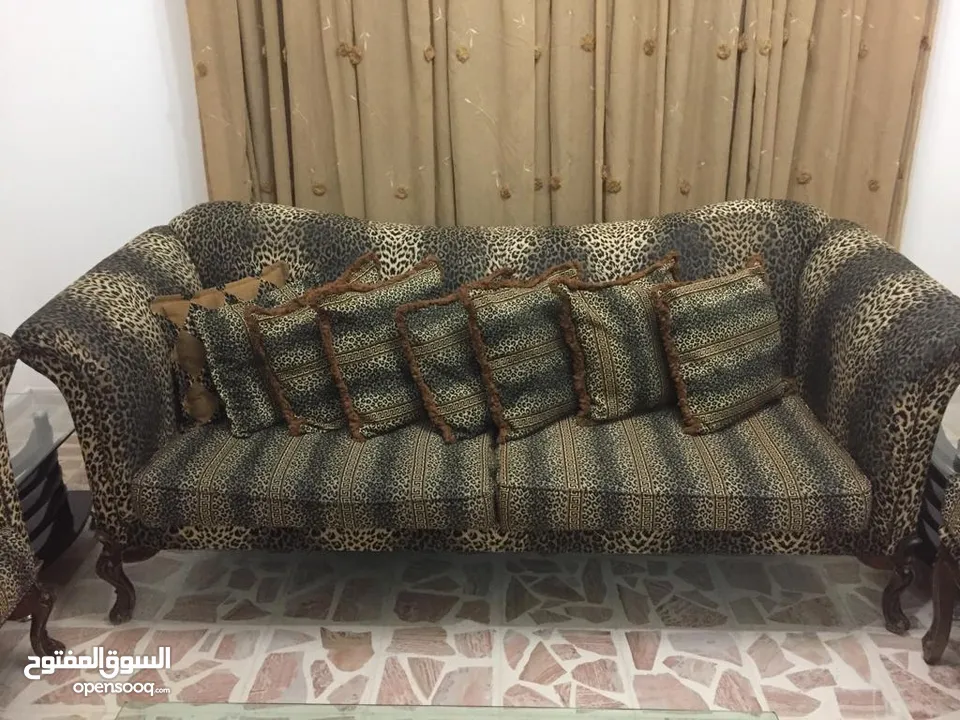 طقم كنب مستعمل بحالة جيدة