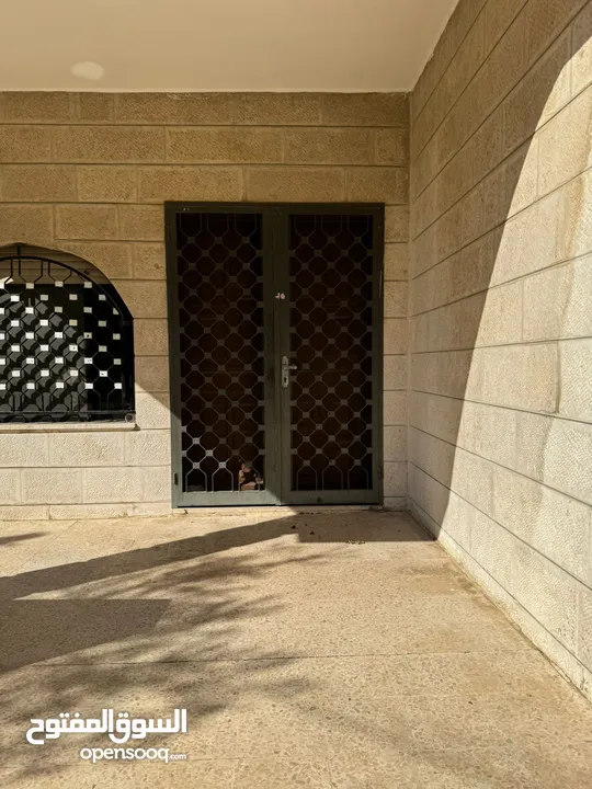 فيلا للبيع في جبل الحسين من المالك مباشرة
