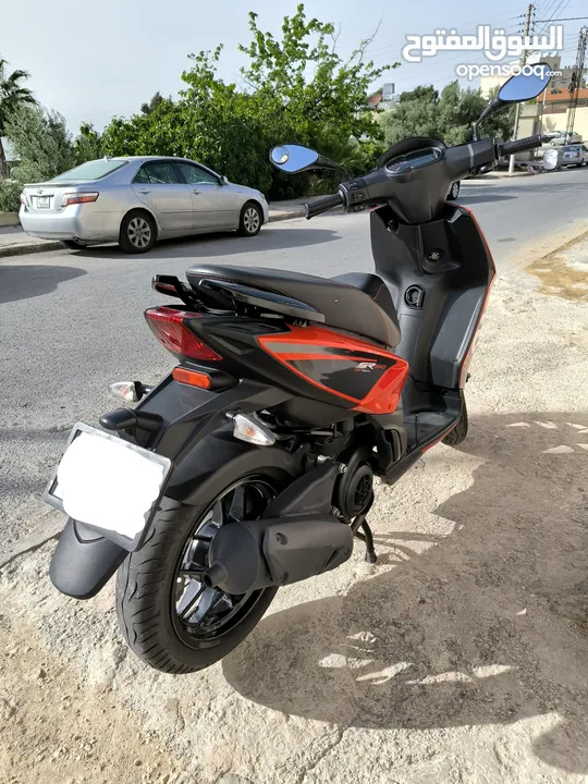 سكوتر ابريليا 150cc وكاااالة محافظ عليه بسعر جيد