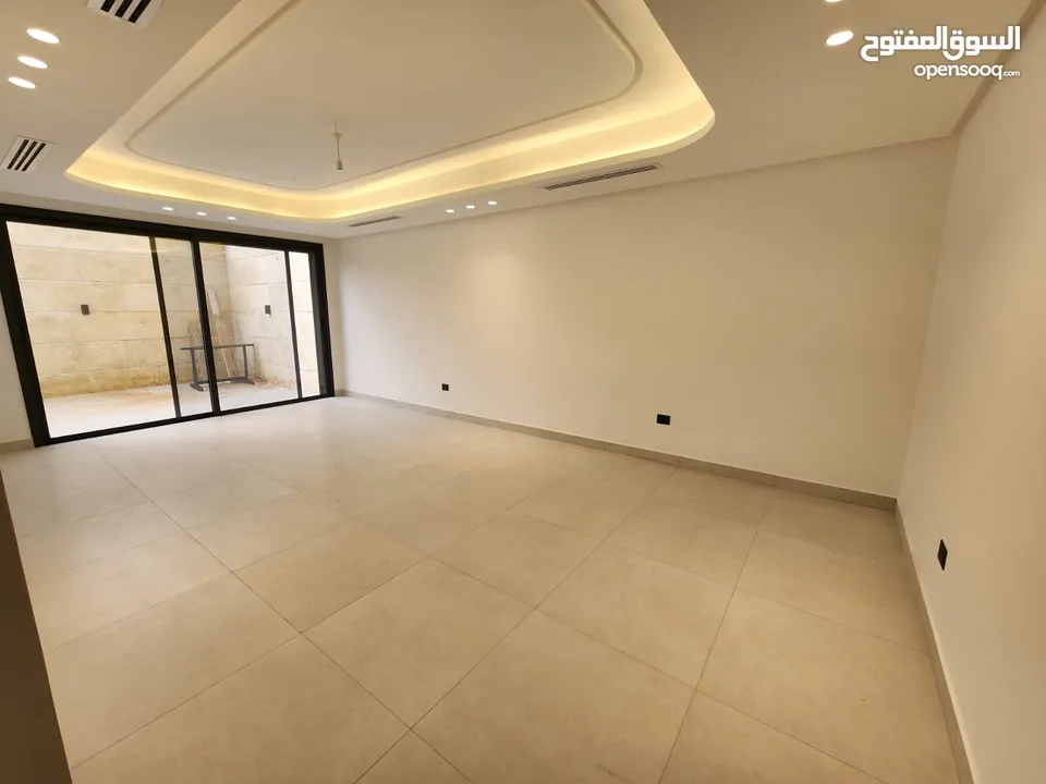 شقة فاخرة للبيع في منطقة الظهير - ref : 14485