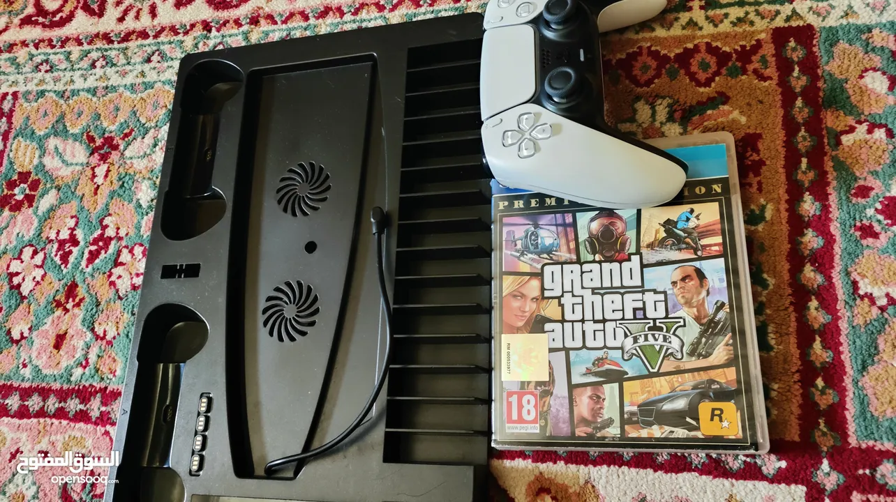 Playstation 5 CD Version like new in perfect condition with editions
