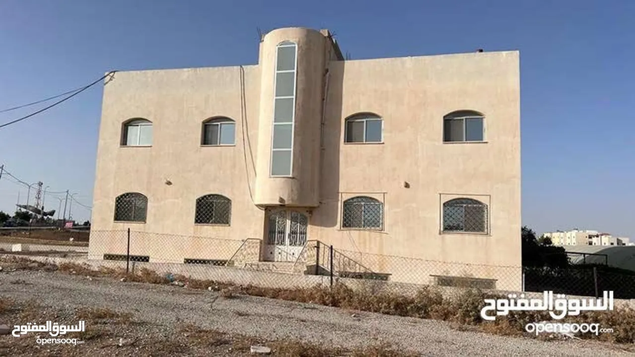 عمارة للبيع بالقرب من جامعة مؤتة