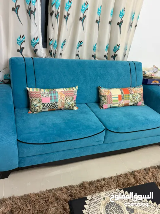 طقم كنب شبه جديد مستعملش