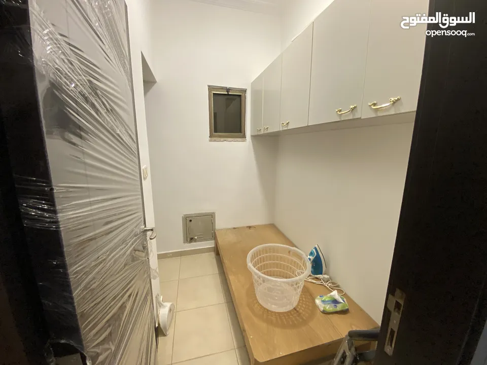 شقة مفروشة للإيجار 186م2 ( Property 16375 )-175072891