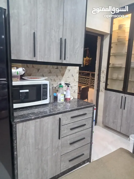 بيت ارضي للبيع في جرش  الجبل الأخضر مقابل مدرسة الملك عبدالله الثاني للتميز اسكان البركة 26