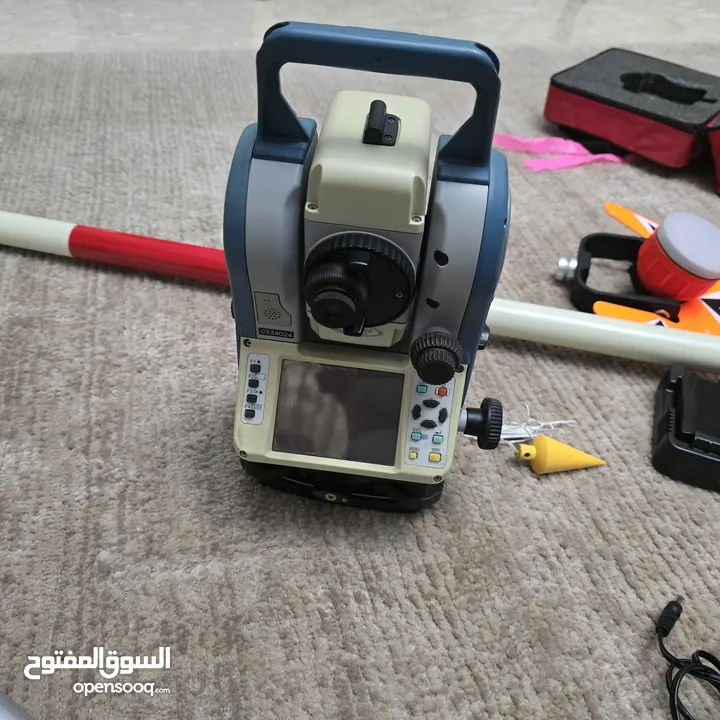 جهاز total station focus 8