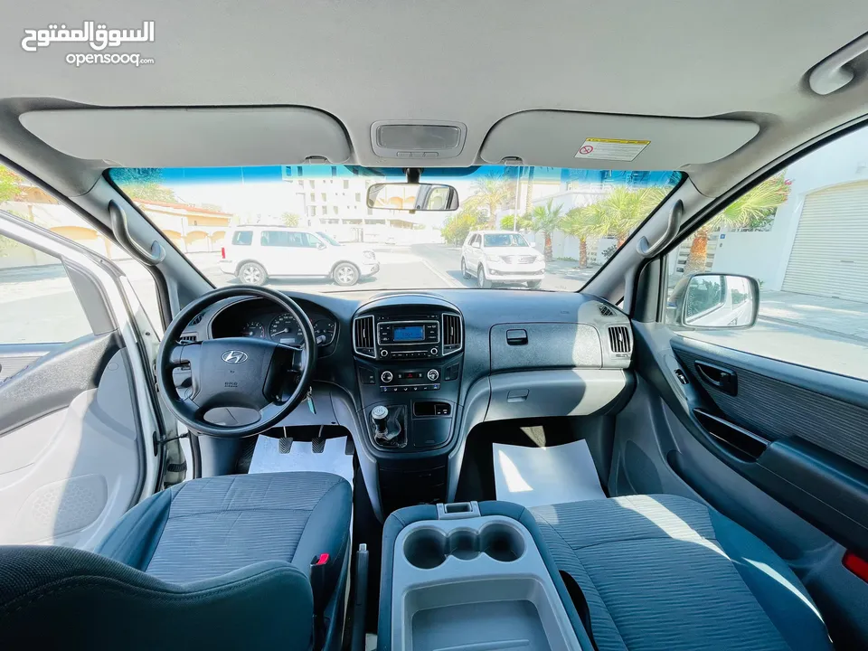 *HYUNDAI H1* *12 Seater Agency Bahrain*  *Model -  2018* *Km - 177k km only* Engine -  2.4 Color – W