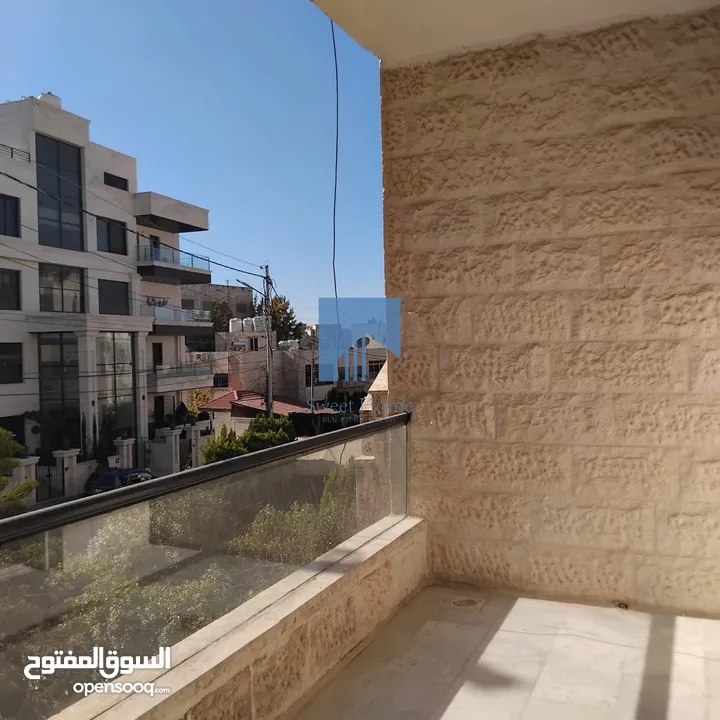شقة فاخرة للبيع في دير غبار  قرب دوار الهاشميين طابق اول 200م تشطيب سوبر ديلوكس بسعر مغري