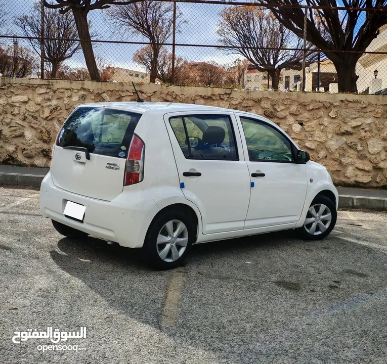 دايهاتسو سيريون 2016 جير اتوماتيك زجاج كهرباء