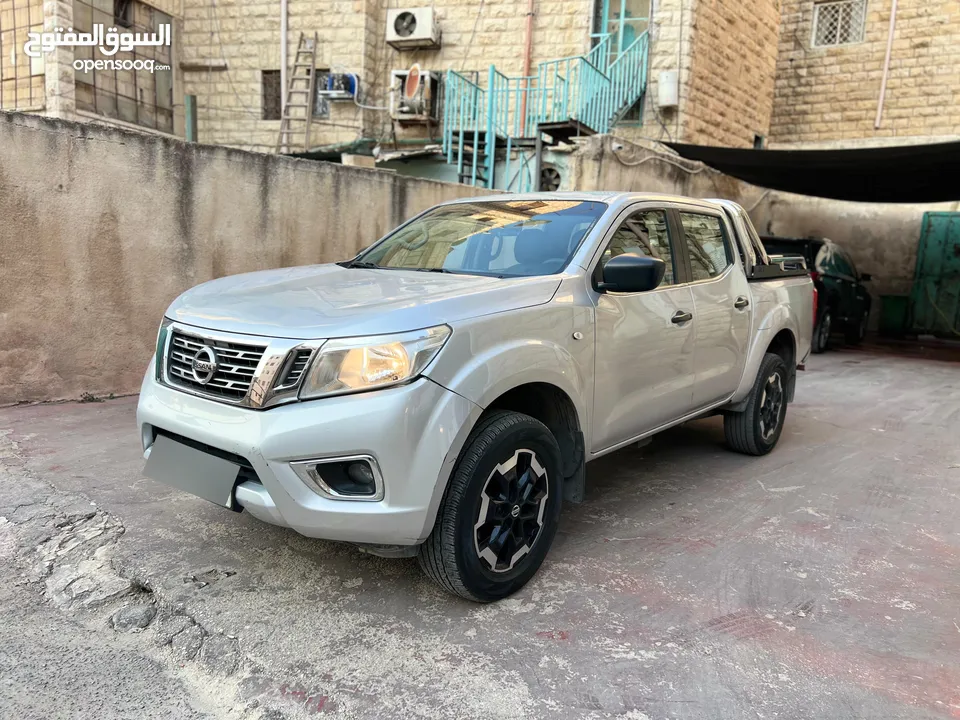 نيسان نفارا 2022اتومات 4x4  اصل برايفت   عداد 75000km اصلي  مفتا