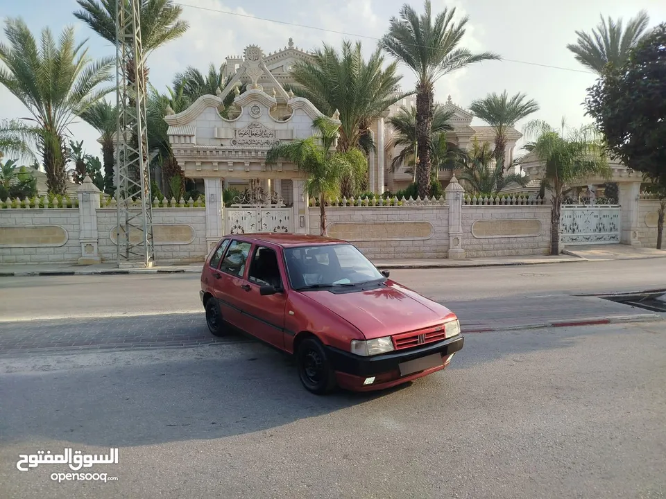 فيات اونو ماطور 1000فيير ترخيص وتأمين ساري المفعول