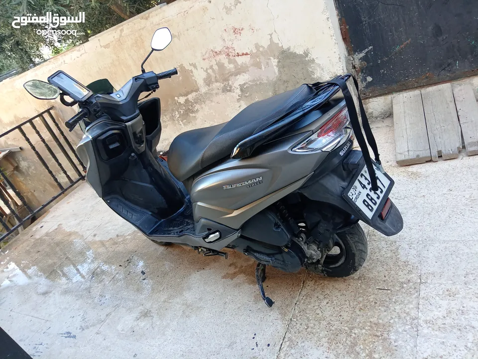 سكوتر سوزوكي بيرجمن