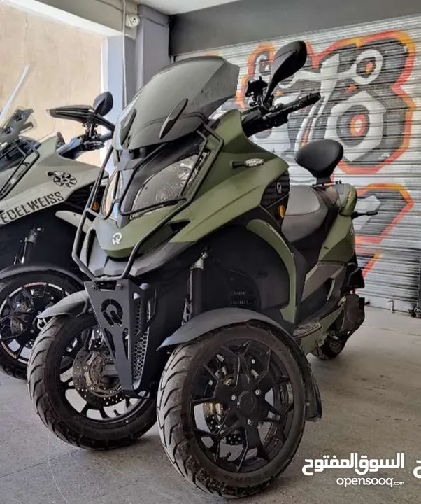 دراجة سكوتر كوادرو  ثلاثية العجلات صناعة سويسرية 2019 ، Quadro qv3 ،350cc